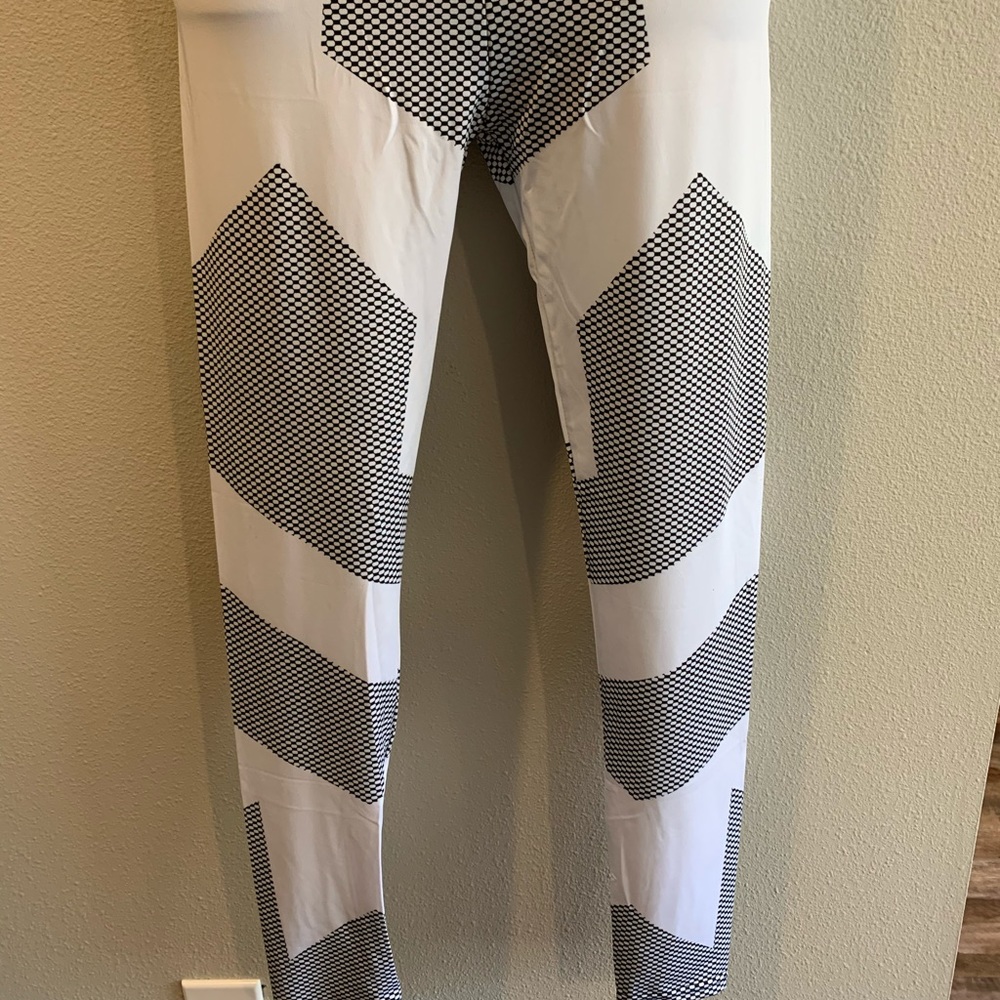 White & black leggings
